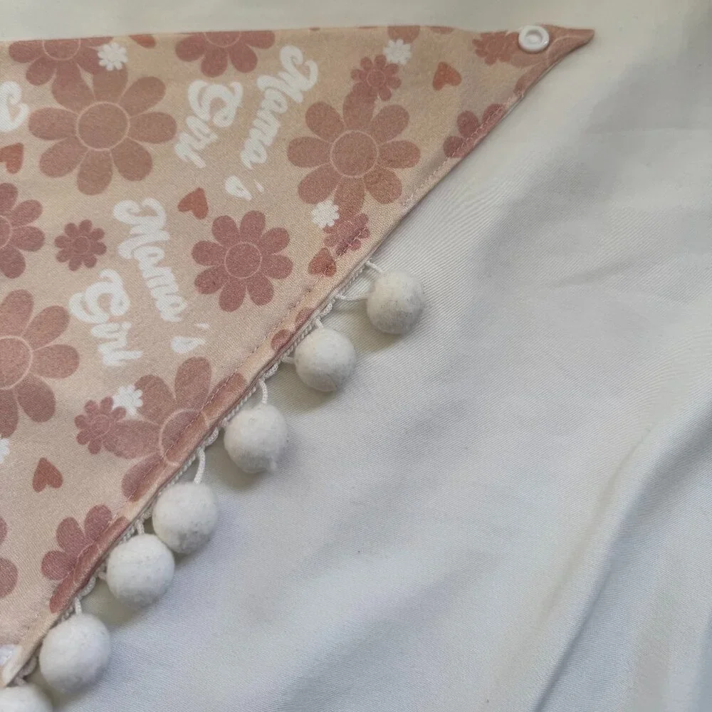 EUC Loic by Design Mama's Girl Mother's Day Dog Bandana with Poms, Pink Daisy, M